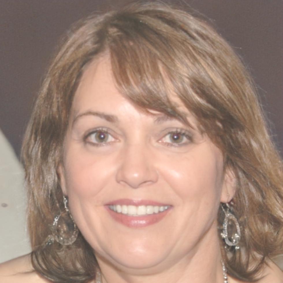María González - Instructora Principal